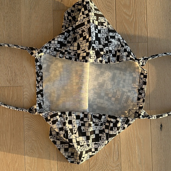 Diane von Furstenberg large crossword tote - Picture 2 of 5